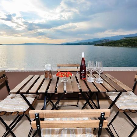 Apartmani Peric 1 Meka Draga Обровац Экстерьер фото